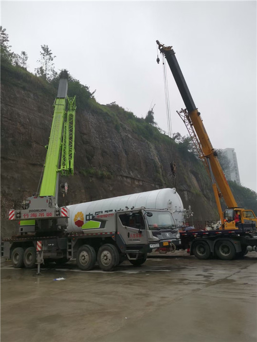 韶山市“不怕风雨冻”—— 吊车的 “恶劣环境适应” 技术